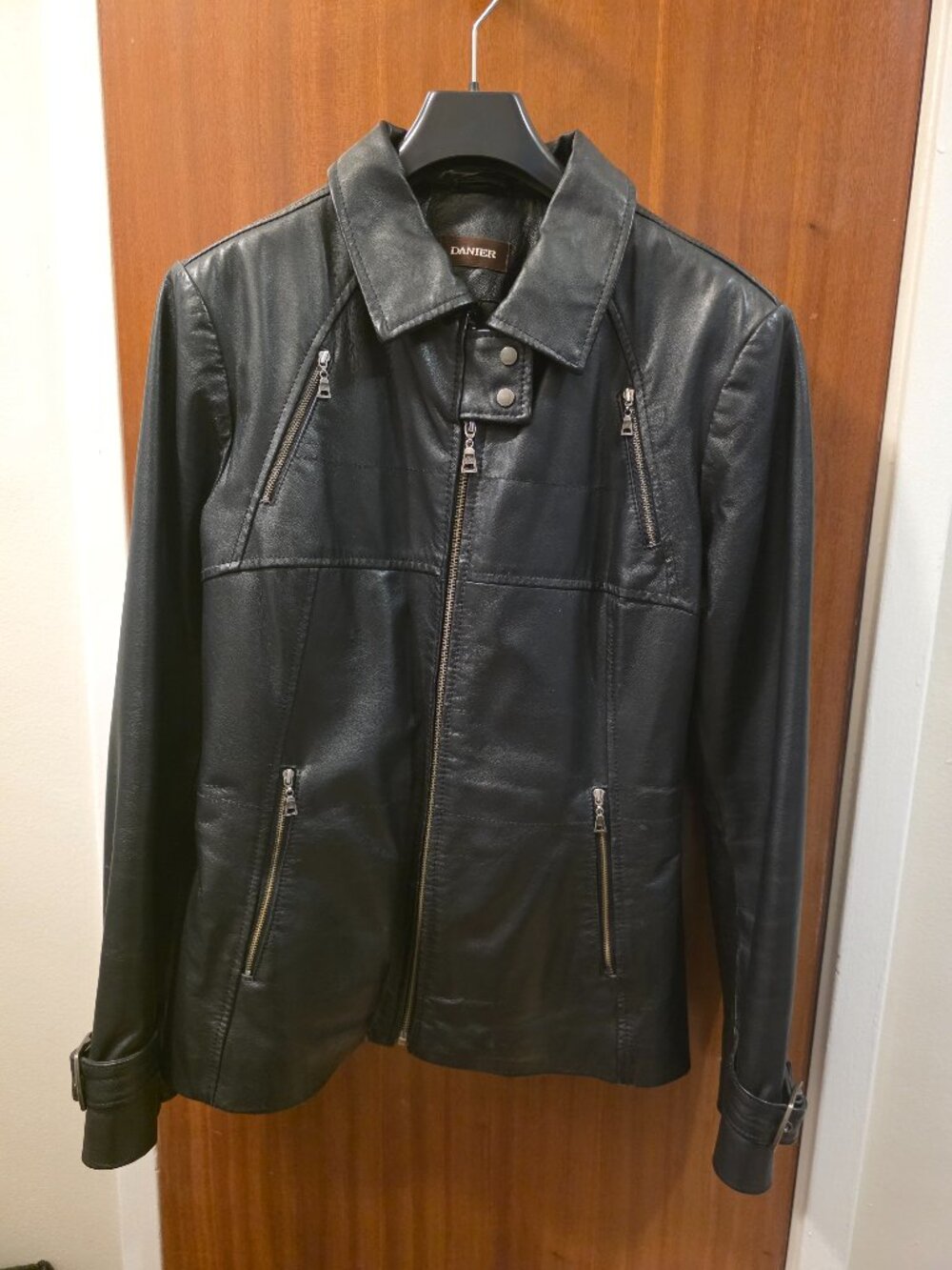 Danier Leather Fitted Leather Jacket